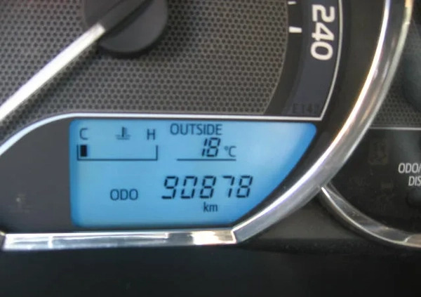 Toyota Corolla cena 49900 przebieg: 90880, rok produkcji 2015 z Grodków małe 277
